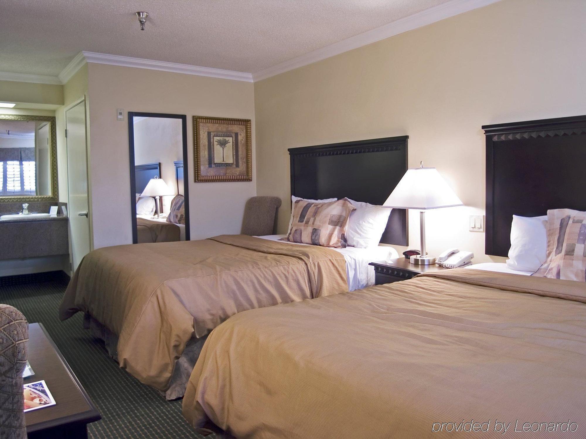 Travelodge By Wyndham Chatsworth Los Angeles Exterior foto