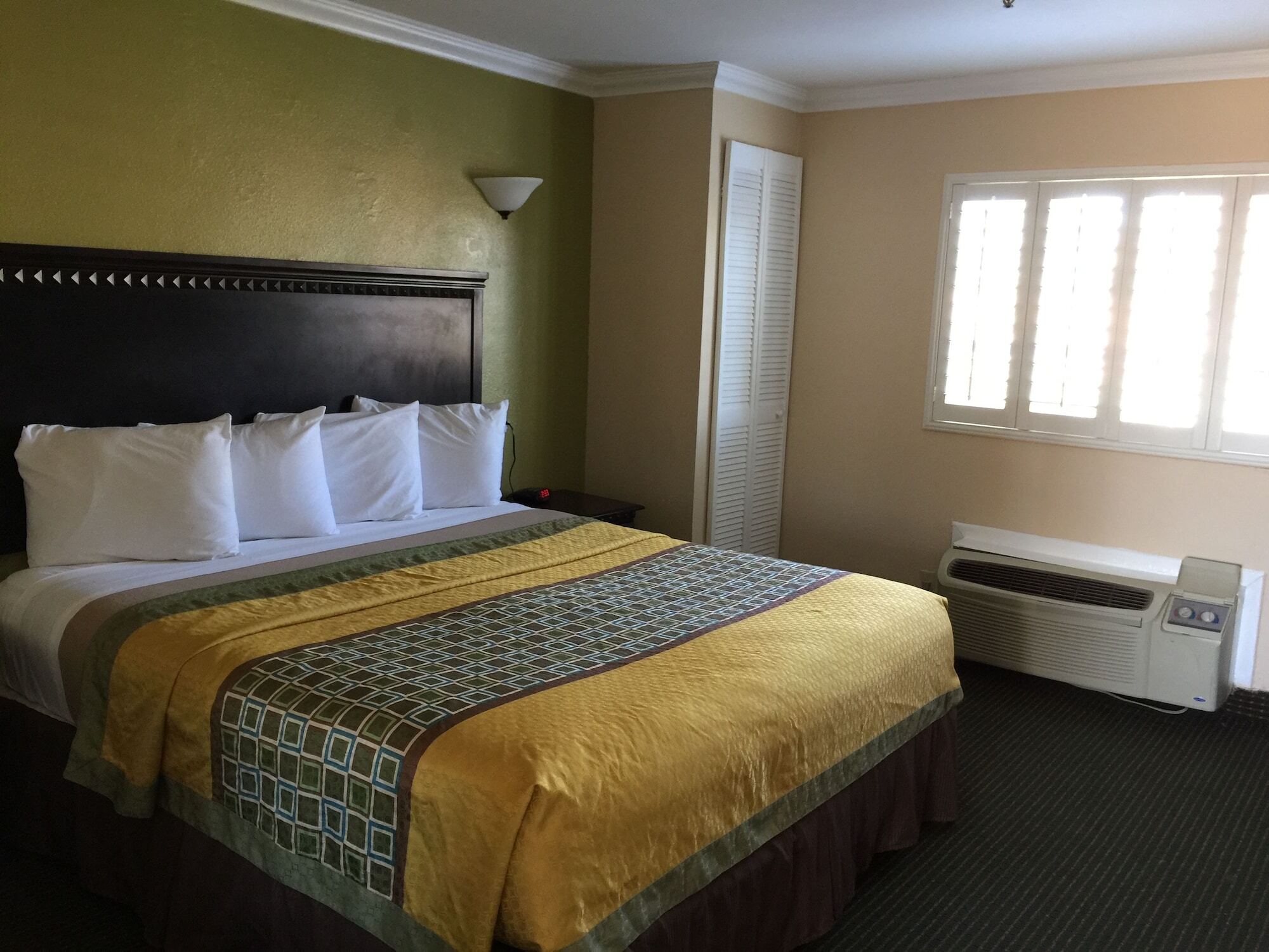 Travelodge By Wyndham Chatsworth Los Angeles Exterior foto